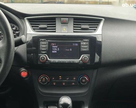 Ниссан Сентра, объемом двигателя 1.8 л и пробегом 128 тыс. км за 9600 $, фото 23 на Automoto.ua