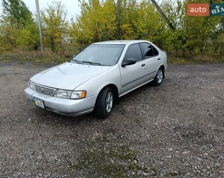 Серый Ниссан Сентра, объемом двигателя 1.6 л и пробегом 292 тыс. км за 2200 $, фото 14 на Automoto.ua