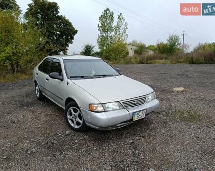 Серый Ниссан Сентра, объемом двигателя 1.6 л и пробегом 292 тыс. км за 2200 $, фото 7 на Automoto.ua