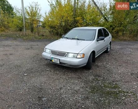 Серый Ниссан Сентра, объемом двигателя 1.6 л и пробегом 292 тыс. км за 2200 $, фото 6 на Automoto.ua