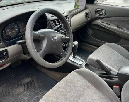 Серый Ниссан Сентра, объемом двигателя 1.77 л и пробегом 130 тыс. км за 3000 $, фото 9 на Automoto.ua