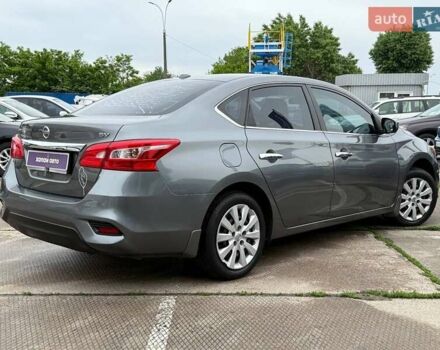 Сірий Ніссан Сентра, об'ємом двигуна 1.8 л та пробігом 165 тис. км за 8900 $, фото 5 на Automoto.ua
