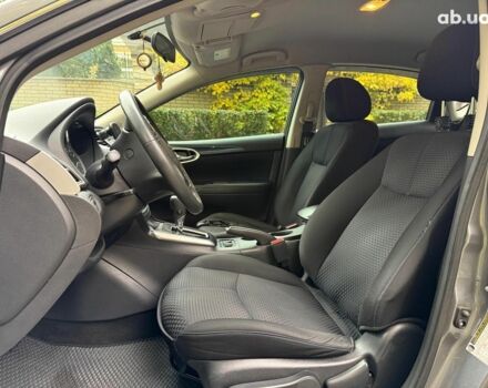 Ниссан Сентра 2017 в Киеве на Automoto.ua Серый Ниссан Сентра, объемом двигателя 1.8 л и пробегом 195 тыс. км за 12490 $, фото 11 на Automoto.ua