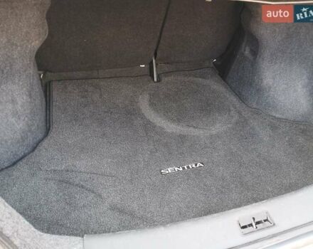Сірий Ніссан Сентра, об'ємом двигуна 1.8 л та пробігом 130 тис. км за 12200 $, фото 4 на Automoto.ua