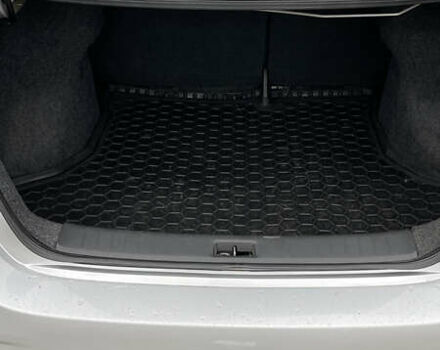 Серый Ниссан Сентра, объемом двигателя 1.8 л и пробегом 106 тыс. км за 11300 $, фото 3 на Automoto.ua