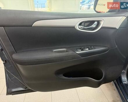 Ниссан Сентра 2013 в Киеве на Automoto.ua Синий Ниссан Сентра, объемом двигателя 1.6 л и пробегом 152 тыс. км за 6990 $, фото 14 на Automoto.ua