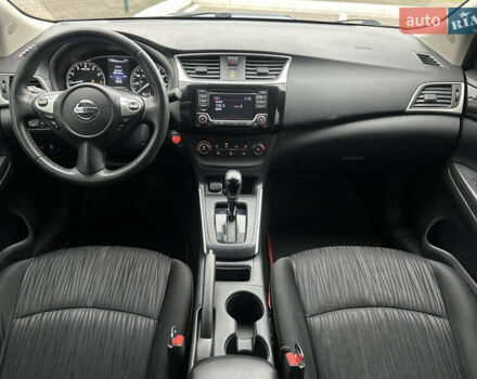 Ниссан Сентра 2017 в Киеве на Automoto.ua Синий Ниссан Сентра, объемом двигателя 1.8 л и пробегом 128 тыс. км за 9600 $, фото 18 на Automoto.ua