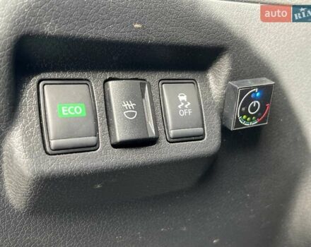 Синій Ніссан Сентра, об'ємом двигуна 1.8 л та пробігом 130 тис. км за 12500 $, фото 36 на Automoto.ua