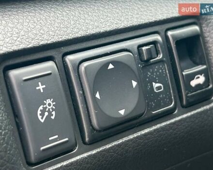 Синій Ніссан Сентра, об'ємом двигуна 1.8 л та пробігом 130 тис. км за 12500 $, фото 34 на Automoto.ua