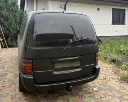 Черный Ниссан Серена, объемом двигателя 2 л и пробегом 400 тыс. км за 2000 $, фото 3 на Automoto.ua