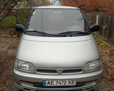 Сірий Ніссан Сєрєна, об'ємом двигуна 2 л та пробігом 300 тис. км за 4000 $, фото 5 на Automoto.ua