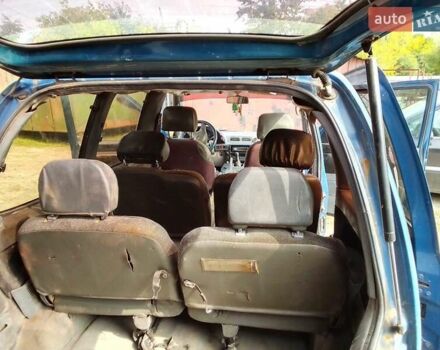 Синий Ниссан Серена, объемом двигателя 2.3 л и пробегом 320 тыс. км за 2200 $, фото 3 на Automoto.ua