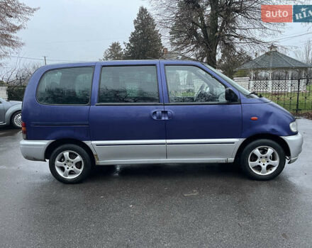 Синий Ниссан Серена, объемом двигателя 2 л и пробегом 209 тыс. км за 3500 $, фото 5 на Automoto.ua
