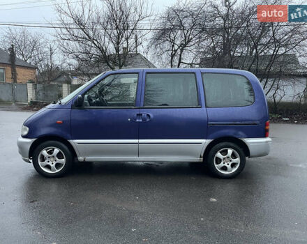 Синий Ниссан Серена, объемом двигателя 2 л и пробегом 209 тыс. км за 3500 $, фото 1 на Automoto.ua