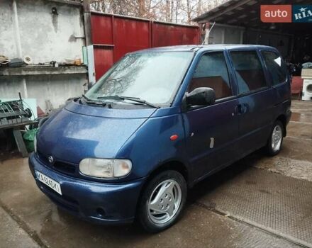 Синий Ниссан Серена, объемом двигателя 1.6 л и пробегом 250 тыс. км за 2000 $, фото 5 на Automoto.ua