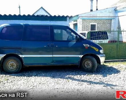 Синий Ниссан Серена, объемом двигателя 2 л и пробегом 75 тыс. км за 2000 $, фото 1 на Automoto.ua