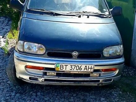 Синий Ниссан Серена, объемом двигателя 2 л и пробегом 75 тыс. км за 2000 $, фото 1 на Automoto.ua