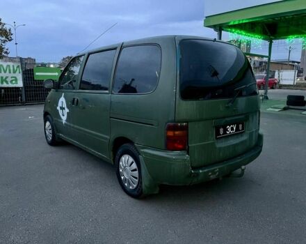 Зелений Ніссан Сєрєна, об'ємом двигуна 2 л та пробігом 350 тис. км за 599 $, фото 4 на Automoto.ua