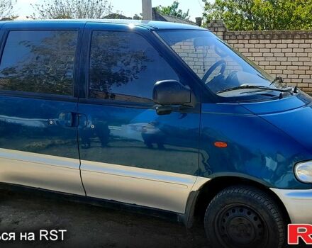 Зелений Ніссан Сєрєна, об'ємом двигуна 2 л та пробігом 192 тис. км за 2800 $, фото 1 на Automoto.ua