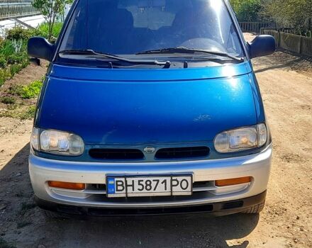 Зеленый Ниссан Серена, объемом двигателя 2 л и пробегом 192 тыс. км за 2800 $, фото 1 на Automoto.ua