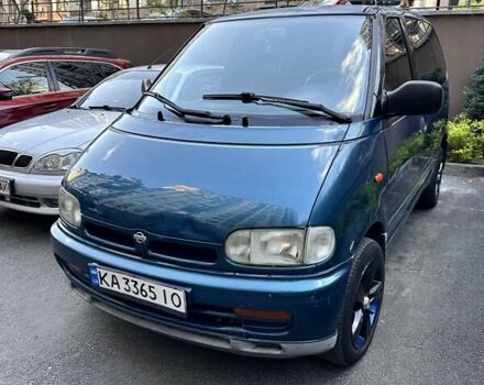 Зелений Ніссан Сєрєна, об'ємом двигуна 2 л та пробігом 140 тис. км за 3300 $, фото 1 на Automoto.ua