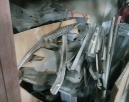 Белый Ниссан Скайлайн, объемом двигателя 1.8 л и пробегом 99 тыс. км за 1500 $, фото 15 на Automoto.ua