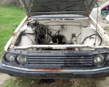 Белый Ниссан Скайлайн, объемом двигателя 1.8 л и пробегом 99 тыс. км за 1500 $, фото 1 на Automoto.ua