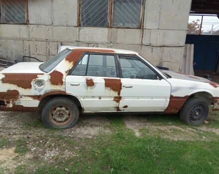 Белый Ниссан Скайлайн, объемом двигателя 1.8 л и пробегом 99 тыс. км за 1500 $, фото 5 на Automoto.ua