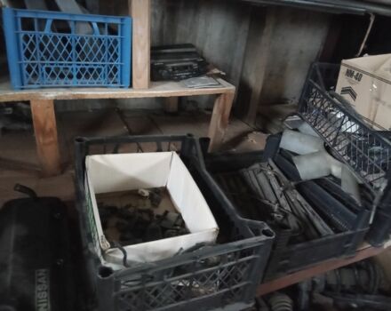 Белый Ниссан Скайлайн, объемом двигателя 1.8 л и пробегом 99 тыс. км за 1500 $, фото 16 на Automoto.ua