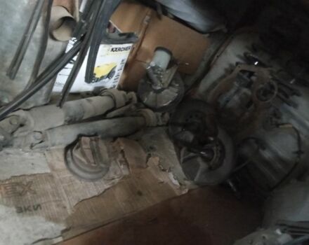 Белый Ниссан Скайлайн, объемом двигателя 1.8 л и пробегом 99 тыс. км за 1500 $, фото 20 на Automoto.ua