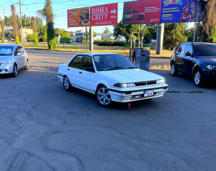 Белый Ниссан Скайлайн, объемом двигателя 1.7 л и пробегом 250 тыс. км за 1200 $, фото 1 на Automoto.ua