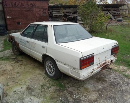 Белый Ниссан Скайлайн, объемом двигателя 1.8 л и пробегом 99 тыс. км за 1500 $, фото 1 на Automoto.ua