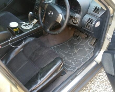 Бежевый Ниссан Скайлайн, объемом двигателя 2.5 л и пробегом 190 тыс. км за 2500 $, фото 5 на Automoto.ua