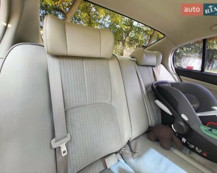 Серый Ниссан Скайлайн, объемом двигателя 2.5 л и пробегом 222 тыс. км за 5900 $, фото 19 на Automoto.ua