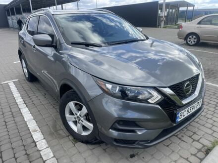 Сірий Ніссан Спортс, об'ємом двигуна 2 л та пробігом 156 тис. км за 16200 $, фото 1 на Automoto.ua