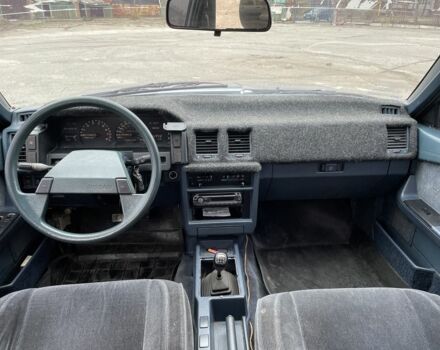 Сірий Ніссан Станза, об'ємом двигуна 0 л та пробігом 250 тис. км за 850 $, фото 7 на Automoto.ua