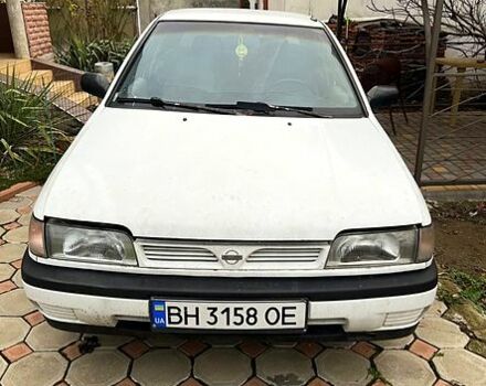 Белый Ниссан Санни, объемом двигателя 1.4 л и пробегом 440 тыс. км за 700 $, фото 2 на Automoto.ua