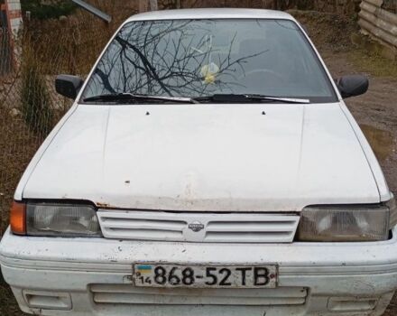 Білий Ніссан Санні, об'ємом двигуна 1 л та пробігом 270 тис. км за 350 $, фото 1 на Automoto.ua