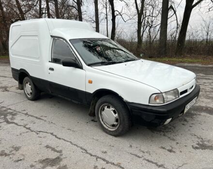 Білий Ніссан Санні, об'ємом двигуна 1.7 л та пробігом 100 тис. км за 1900 $, фото 5 на Automoto.ua