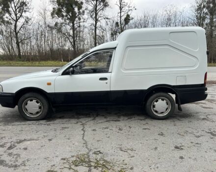 Білий Ніссан Санні, об'ємом двигуна 1.7 л та пробігом 100 тис. км за 1900 $, фото 1 на Automoto.ua