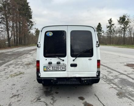 Білий Ніссан Санні, об'ємом двигуна 1.7 л та пробігом 100 тис. км за 1900 $, фото 3 на Automoto.ua