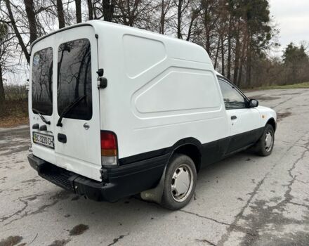 Білий Ніссан Санні, об'ємом двигуна 1.7 л та пробігом 100 тис. км за 1900 $, фото 4 на Automoto.ua