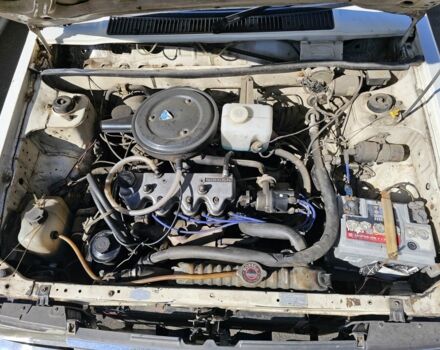 Белый Ниссан Санни, объемом двигателя 1.5 л и пробегом 262 тыс. км за 500 $, фото 5 на Automoto.ua