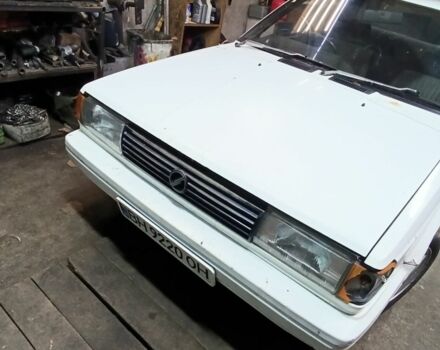 Белый Ниссан Санни, объемом двигателя 1.3 л и пробегом 240 тыс. км за 475 $, фото 1 на Automoto.ua