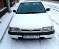 Белый Ниссан Санни, объемом двигателя 2 л и пробегом 280 тыс. км за 900 $, фото 1 на Automoto.ua