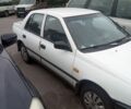 Белый Ниссан Санни, объемом двигателя 1.4 л и пробегом 300 тыс. км за 1200 $, фото 1 на Automoto.ua