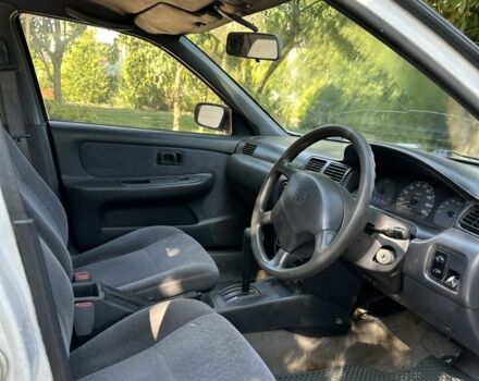 Белый Ниссан Санни, объемом двигателя 1.5 л и пробегом 298 тыс. км за 1600 $, фото 3 на Automoto.ua