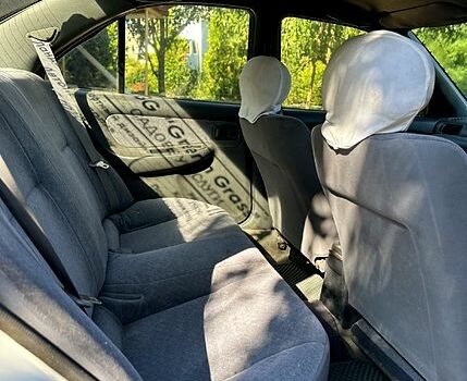 Белый Ниссан Санни, объемом двигателя 1.5 л и пробегом 298 тыс. км за 1440 $, фото 4 на Automoto.ua