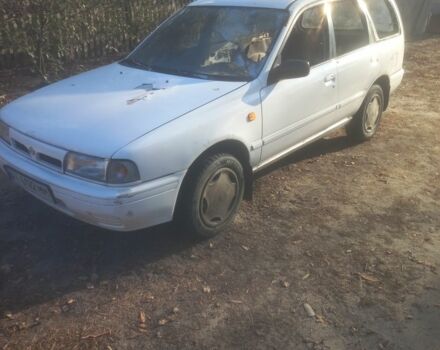 Белый Ниссан Санни, объемом двигателя 1.6 л и пробегом 1000 тыс. км за 591 $, фото 2 на Automoto.ua