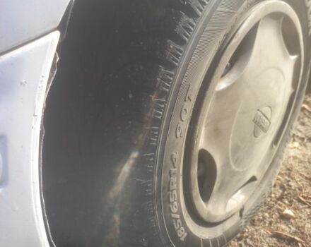 Белый Ниссан Санни, объемом двигателя 1.6 л и пробегом 1000 тыс. км за 591 $, фото 7 на Automoto.ua